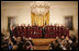 En las palabras del Presidente George W. Bush, el Coro de la Catedral de San Patricio, de la Arquidiócesis de Nueva York, llenó el East Room de la Casa Blanca con "la alegría de sus voces" durante el Día Nacional de Oración, celebrado el pasado 1ro de mayo de 2008.