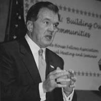 Governor Tom Ridge discusses the Office of Homeland Security at the White House Fellows Association Annual Meeting.
