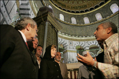 Laura Bush takes a tour lead by Adnan Husseini inside the Muslim holy shrine the Dome of the Rock in the Muslim Quarter of Jerusalem's Old City, May 22, 2005.