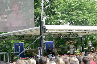 Mrs. Laura Bush addresses the 2006 graduating class at Vanderbilt University in Nashville, Tenn., Thursday, May 11, 2006. "Today may mark the first time in your life that your life is not all planned out for you," said Mrs. Bush. "But today also starts a period of incredible liberty and adventure, a time to find your calling and to demand the most from life before life makes specific demands on you."