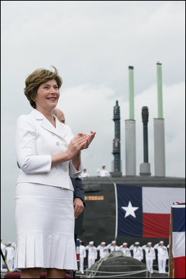 Mrs. Laura Bush, ship sponsor of the USS Texas, applauds at the conclusion of the Commissioning Ceremony Saturday, September 9, 2006, in Galveston, Texas.