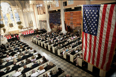 President George W. Bush and Laura Bush participate in the Service of Prayer and Remembrance at St. Paulís Chapel near Ground Zero in New York City Sunday, September 10, 2006. Earlier in the day the President and Mrs. Bush visited the World Trade Center site to mark the fifth anniversary of the September 11th terrorist attacks.