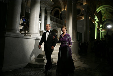 President George W. Bush and Laura Bush walk to the Great Hall of the Library of Congress in Washington, D.C., attending the 2006 National Book Festival Gala, an annual event of books and literature, Friday evening, Sept. 29, 2006.