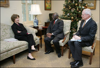 Mrs. Laura Bush meets with Ibrahim Gambari, the United Nation's Special Advisor on Burma, Monday, Dec. 17, 2007, at Mrs. Bush's East Wing office at the White House, joined by James Jeffrey, right, Assistant to the President and Deputy National Security Advisor.