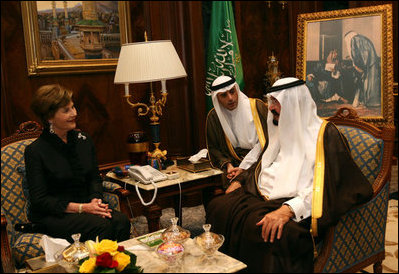 Mrs. Laura Bush meets with His Majesty King Abdullah Bin Abd al-Aziz Al Saud at the King's palace Oct. 23, 2007, in Jeddah, Saudi Arabia. Also pictured is Saudi Arabia's Ambassador to the United States Adel A. Al-Jubeir.