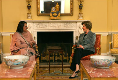 Mrs. Laura Bush meets with Mrs. Begum Gillani, wife of Pakistani Prime Minister Yousaf Raza Gillani, during coffee at the White House on July 29, 2008.
