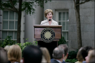Mrs. Laura Bush addresses guests at a Smithsonian Institution Luncheon Tuesday, May 27, 2008 in Washington, D.C., honoring Mrs. Bush for her contributions to the arts in America. 