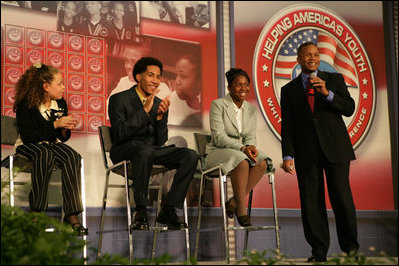 Claude Allen, Assistant to the President for Domestic Policy, right, leads a session of the program, Thursday, Oct. 27, 2005 at Howard University in Washington, during the White House Conference on Helping America's Youth. 