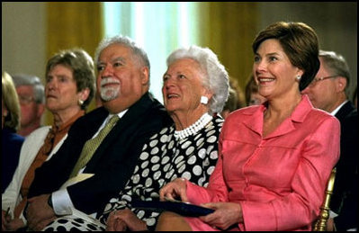 Laura Bush and former First Lady Barbara Bush participate with Dr. Vartan Gregorian in the White House conference on School Libraries, June 4, 2002.
