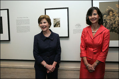 Mrs. Laura Bush and Mrs. Náda P. Simonyi, wife of Hungarian Ambassador András Simonyi, talk to members of the media after they viewed photographs Wednesday, Aug. 1, 2007, at the National Gallery of Art exhibit, FOTO: Modernity in Central Europe, 1918-1945.
