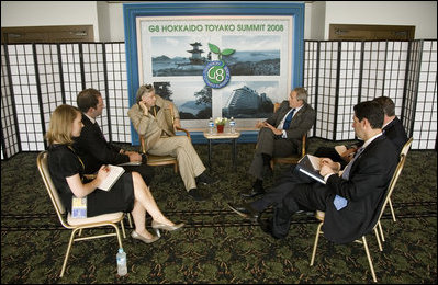 President George W. Bush meets with Bob Geldof of DATA (Debt, AIDS, Trade, Africa), during the G-8 Summit Tuesday, July 8, 2008, in Toyako, Japan.