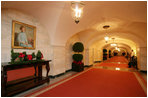 Ivy topiaries are groomed in the likeness of the President and First Lady's pets, Scottish Terriers Barney and Miss Beazley, and their cat Willie stand at the end of the Ground Floor Corridor.