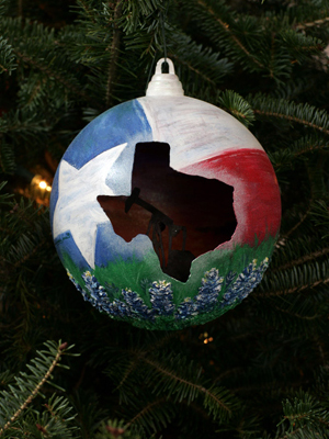 Texas Congressman Jeb Hensarling selected artist Hannah Jones to decorate the 5th District's ornament for the 2008 White House Christmas Tree.