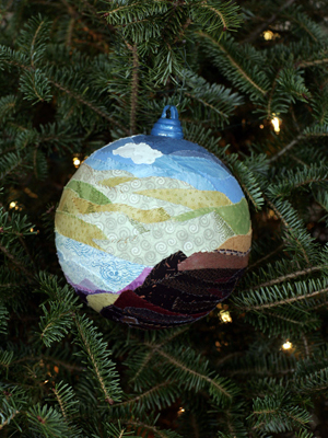 Wyoming Senator Mike Enzi selected artist Joan Sowada to decorate the State's ornament for the 2008 White House Christmas Tree