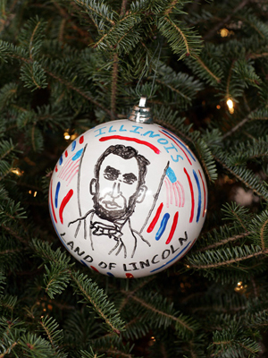 llinois Senator Dick Durbin selected artist George Carlin to decorate the State's ornament for the 2008 White House Christmas Tree