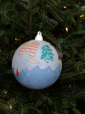 Maine Congressman Mike Michaud selected artist Joe Keivitt to decorate the 2nd District's ornament for the 2008 White House Christmas Tree.