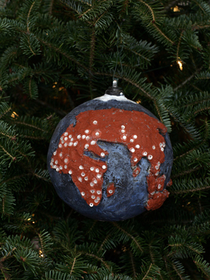 California Congressman John Campbell selected artist Gary Simpson to decorate the 48th District's ornament for the 2008 White House Christmas Tree.
