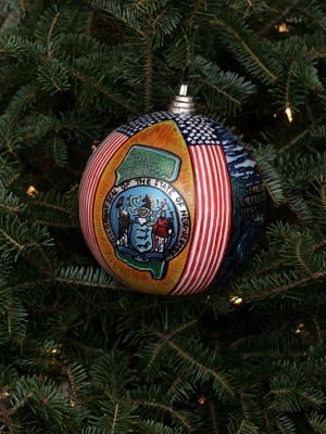 New Jersey Congressman Bill Pascrell selected artist Mohamed Khalil to decorate the 8th District's ornament for the 2008 White House Christmas Tree.