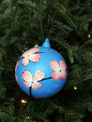 North Carolina Congressman Mel Watt selected artist Alex McKenzie to decorate the 12th District's ornament for the 2008 White House Christmas Tree.