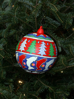Washington Congressman Norm Dicks selected artist Amy Burnett to decorate the 6th District's ornament for the 2008 White House Christmas Tree.