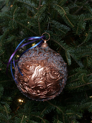 Ohio Congressman Tim Ryan selected artist Don Drumm to decorate the 17th District's ornament for the 2008 White House Christmas Tree