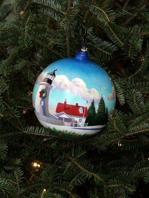 Maine Senator Olympia Snowe selected artist John Whalley to decorate the State's ornament for the 2008 White House Christmas Tree.