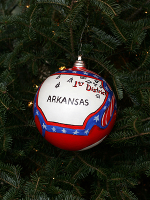 Arkansas Congressman Marion Berry selected artist Gussie Causey to decorate the 1st District's ornament for the 2008 White House Christmas Tree.