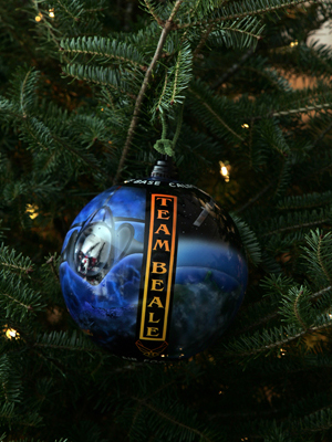 California Congressman Wally Herger selected artist Stuart Bisland to decorate the 2nd District's ornament for the 2008 White House Christmas Tree.