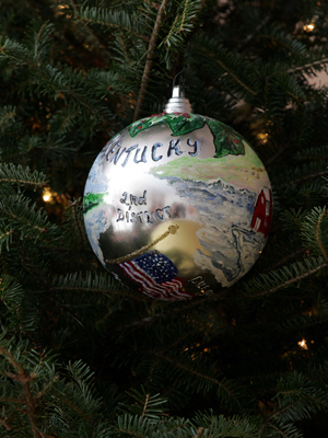 Kentucky Congressman Ron Lewis selected artist Dale Gray to decorate the 2nd District's ornament for the 2008 White House Christmas Tree.