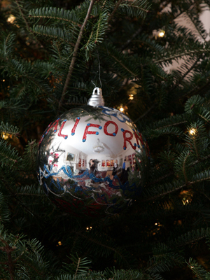 California Congressman Gary Miller selected artist Ron Rose to decorate the 42nd District's ornament for the 2008 White House Christmas Tree. 