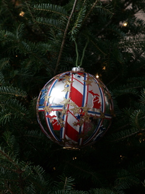 Michigan Congressman Joe Knollenberg selected artist Denise Little to decorate the 9th District's ornament for the 2008 White House Christmas Tree.