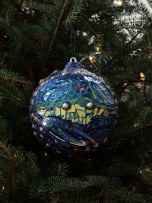 Maryland Congressman John Sarbanes selected artist Patty Kuzbida to decorate the 3rd District's ornament for the 2008 White House Christmas Tree.
