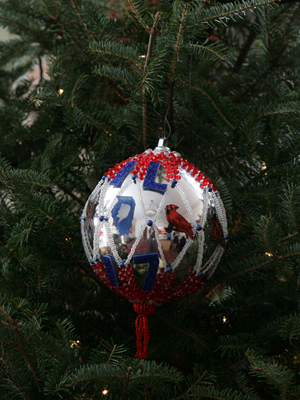 Illinois Congressman Phil Hare selected artist Susan Wahlmann to decorate the 17th District's ornament for the 2008 White House Christmas Tree.
