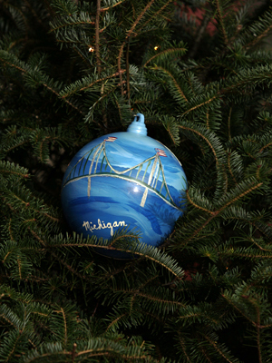 Michigan Congressman Dave Camp selected artist Lindalee Foresman to decorate the 4th District's ornament for the 2008 White House Christmas Tree. 