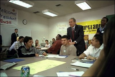 Meeting with students and talking about his economic stimulus plan, President Bush visits the One-Stop Career and Youth Opportunity Center in Portland, Ore., Saturday, Jan 5. 2002. The President seeks to strengthen the role of community colleges in worker training by proposing $250 million in new competitive community-based job training grants that would be used for training in community and technical colleges. 