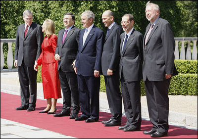 President George W. Bush stands for a photo with a delegation of European Union leaders, joined by National Security Advisor Steve Hadley, left, Tuesday, June 10, 2008 at Brdo Castle in Kranj, Slovenia. From left are, Steve Hadley, U.S. National Security Advisor; Benita Ferrero-Waldner, commissioner for External Relations and European Neighborhood Policy; European Commission President Jose Manuel Barroso; Slovenia Prime Minister Janez Jansa; European Union Secretary General Javier Solana and Dimitrij Rupel, Minister for Foreign Affairs.