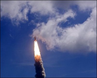 The Space Shuttle Discovery launches Tuesday, July 26, 2005, at the Kennedy Space Center in Cape Canaveral, Florida.