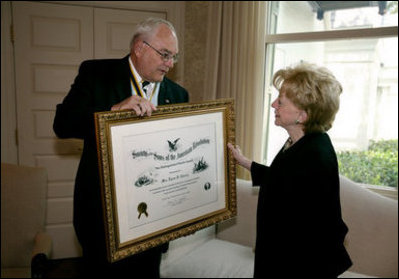 Mrs. Lynne Cheney is presented the National Society of the Sons of the American Revolution (NSSAR) Distinguished Patriot Award by Timothy R. Bennett, NSSAR Registrar General, Wednesday, July 30, 2008, at the Vice President's Residence at the Naval Observatory in Washington, D.C.
