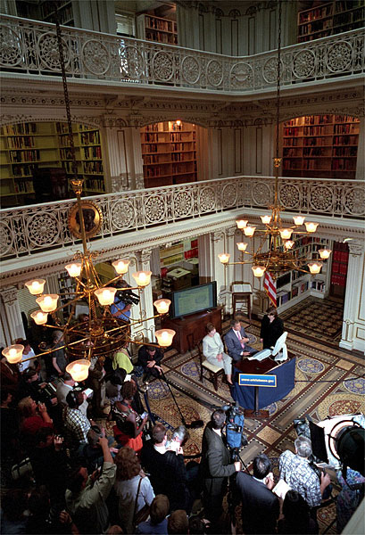 Guided by White House Webmaster Jane Cook,, President Bush and First Lady Laura Bush tour through the new, restructured White House website in the historic Dwight D. Eisenhower Executive Office Building Library Aug. 31. White House photo by Tina Hager.