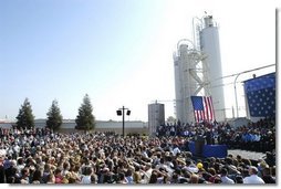 President George W. Bush delivers remarks on housing and the economy to a crowd of nearly 2000 at Ruiz Foods in Dinuba, Calilf., Wednesday, Oct. 15, 2003.  White House photo by Eric Draper
