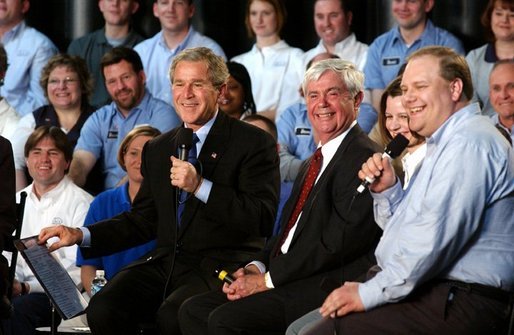 President George W. Bush participates in a conversation on the economy with employees of ISCO Industries in Louisville, Ky., Thursday, Feb. 26, 2004. White House photo by Tina Hager