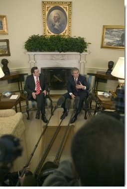 President George W. Bush and German Chancellor Gerhard Schroeder hold a joint press conference in the Oval Office Friday, Feb. 27, 2004.  White House photo by Eric Draper