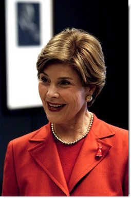 Traveling to raise the awareness of heart disease, Laura Bush discusses the Heart Truth Campaign in Chicago Tuesday, March 23, 2004. "And all of us, I think, were very shocked to find out that heart disease is the number one cause of death among American women. We all thought that heart disease was a man's disease," said Mrs. Bush explaining that about 65,000 more women than men will die of Heart disease this year.  White House photo by Tina Hager