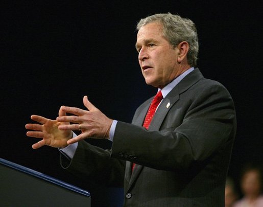 President George W. Bush delivers remarks on the economy at Fox Cities Performing Arts Center in Appleton, Wis., Tuesday, March 30, 2004. White House photo by Eric Draper