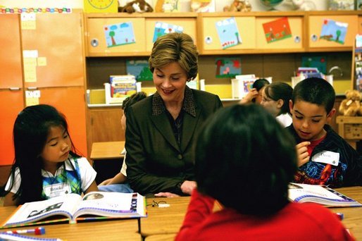 Laura Bush attends Mrs. Lori Laraway’s 2nd Grade Reading lesson at the William Walker Elementary School in Beaverton, Ore., Wednesday, May 19, 2004. White House photo by Tina Hager