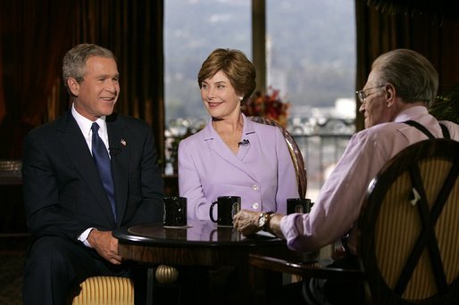 President George W. Bush and Mrs. Bush participate in an interview with Larry King, right, in Los Angeles, Calif., Thursday, Aug. 12, 2004. White House photo by Eric Draper