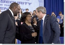 President George W. Bush and retiree Helen Lyons discuss Social Security during his visit to Shreveport, La., Friday, March 11, 2005.  White House photo by Paul Morse