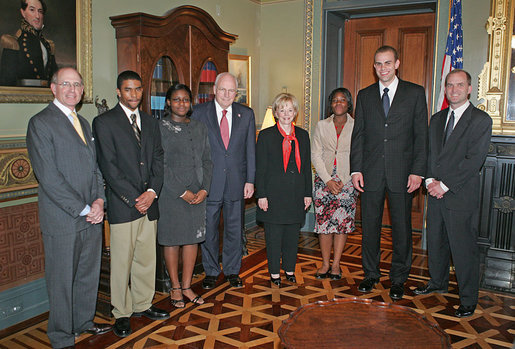 Vice President Dick Cheney and Lynne Cheney meet with the 2005 Capital Partners for Education Cheney Scholars in the Vice President's Ceremonial Office April 7, 2005. White House photo by David Bohrer