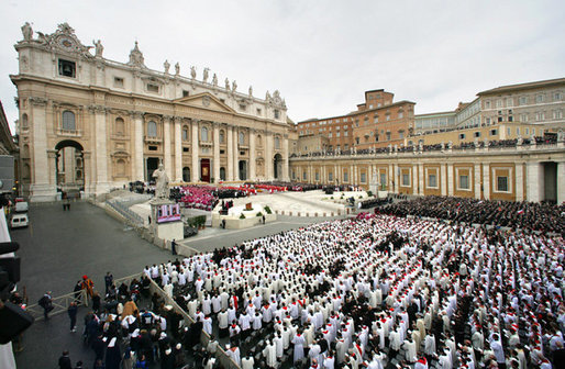 Thousands of mourners attend funeral mass Friday, April 8, 2005, inside Rome's St. Peter's Square for Pope John Paul II, who died April 2 at the age of 84. White House photo by Eric Draper