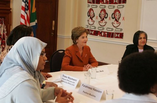 Laura Bush meets with civic leaders at Centre for the Book, an institution established to create a culture of literacy in South Africa, Tuesday, July 12, 2005 in Cape Town. White House photo by Krisanne Johnson